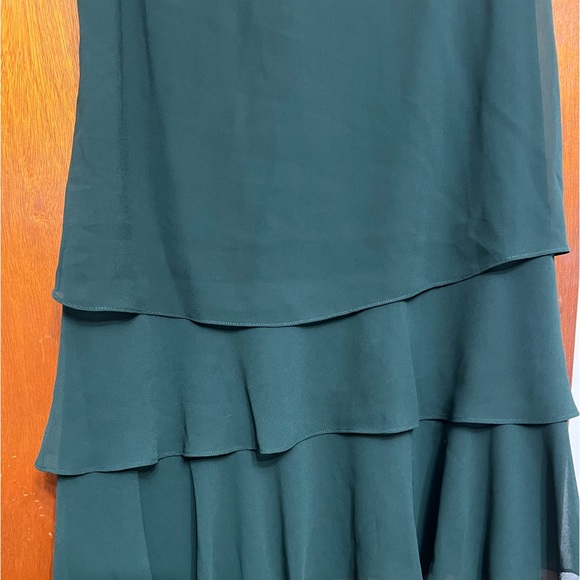 Green ruffled NWT size 8 Ralph Lauren dress. - Picture 5 of 6